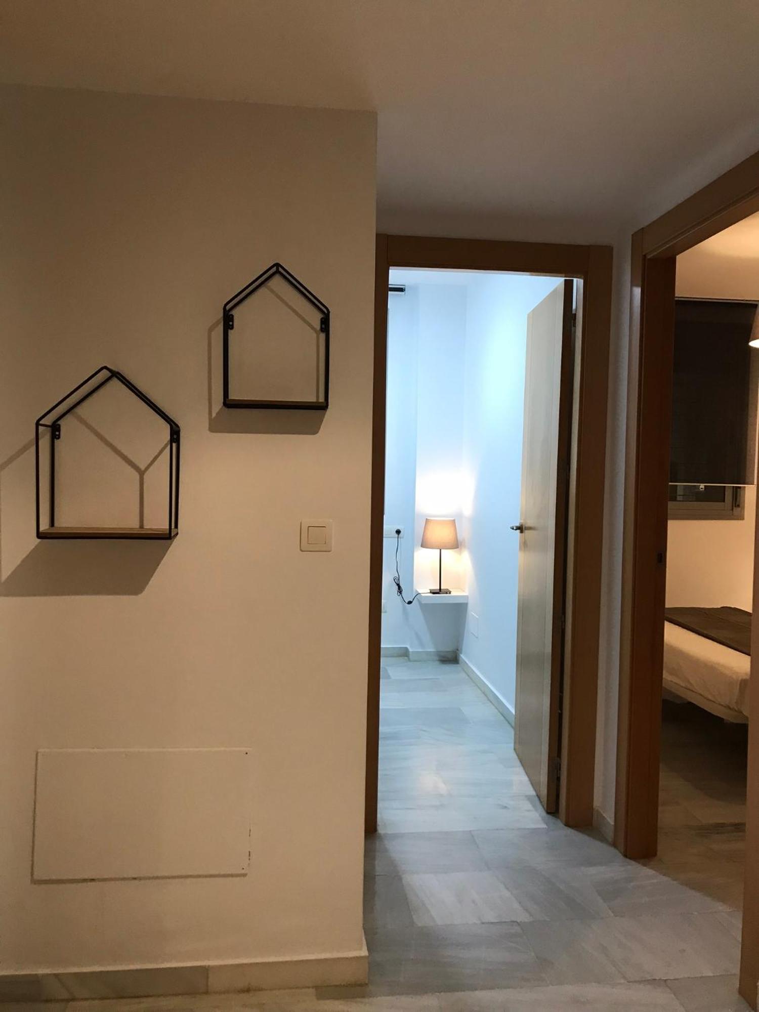 Malaga Boutique Stay - Carlos Haya Area With Parking Exterior photo